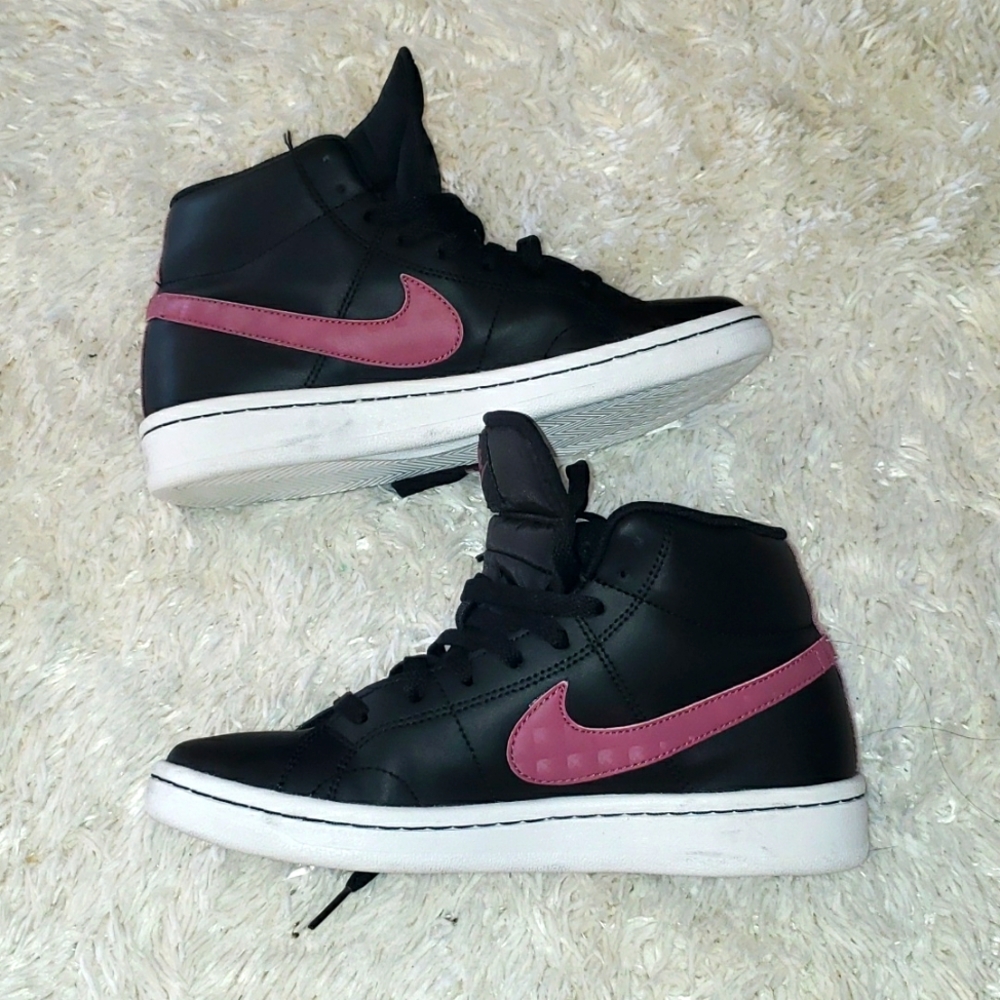 Hightop Nike Size 6.5